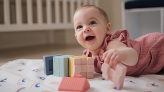 歐美熱銷0-1歲嬰幼兒感覺統合玩具的安全認證與啟蒙發展